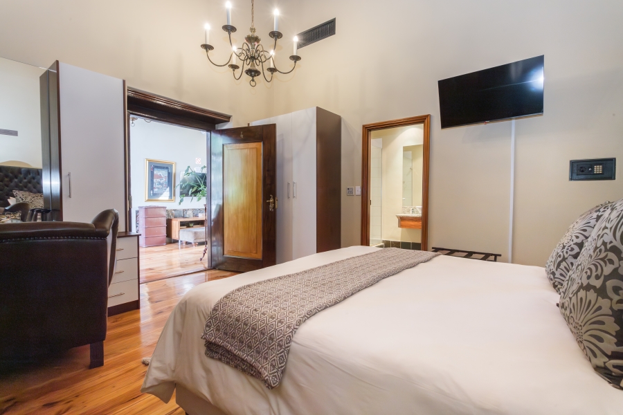 7 Bedroom Property for Sale in Cape Town City Centre Western Cape